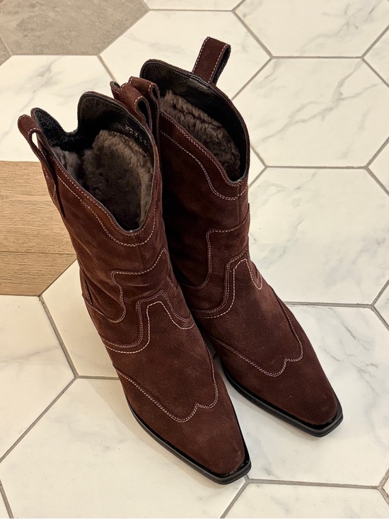Shoes - Women’s Brown Suede shearling Western Boots